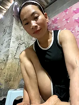 Snapshot of Skinny_vuet chatting on October 15, 7:11 am Skinny vuet online show from October 15, 7:11 am