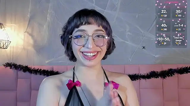 Snapshot of Lexyy_Bluee chatting on October 16, 3:25 pm Lexyy Bluee online show from October 16, 3:25 pm