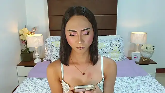 BlaireWilzon online show from October 26, 8:15 pm