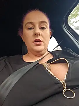 Biggtitz121 online show from October 11, 1:25 pm