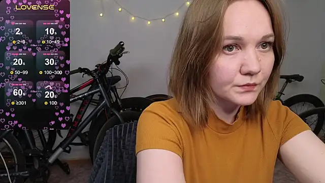 Snapshot of BellaMurrr chatting on October 9, 8:02 pm BellaMurrr online show from October 9, 8:02 pm