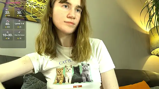 velina   online show from November 25, 7:15 pm