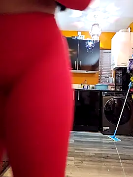 Filthymaddymilfy25 online show from November 28, 11:13 am