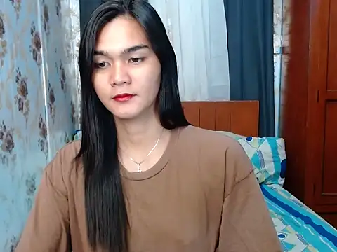 lady in moon online show from October 23, 4:24 pm