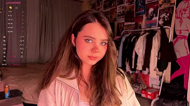 PinkiRay online show from November 12, 4:38 pm