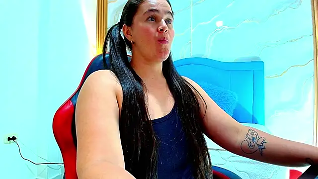 anapau cooper online show from February 19, 6:02 am