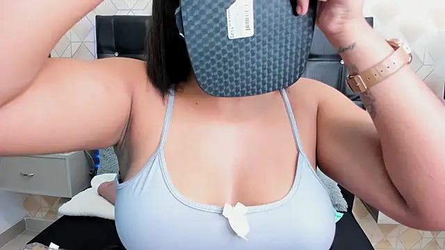 Snapshot of XXMariaXX_ chatting on September 24, 1:10 pm XXMariaXX online show from September 24, 1:10 pm