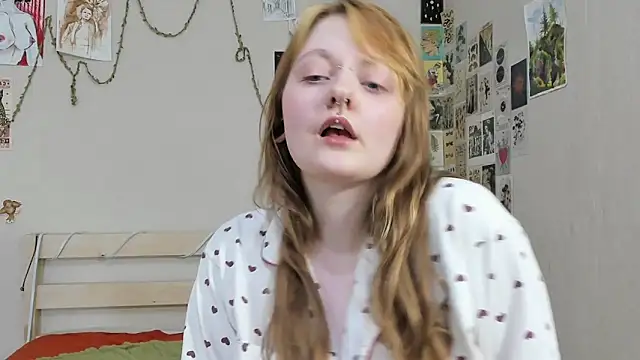 WonderConnie1 online show from June 11, 8:49 pm