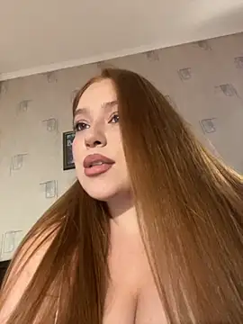  EmiFox X online show from September 17, 3:32 pm