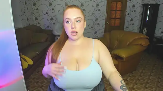  EmiFox X online show from September 19, 5:01 pm