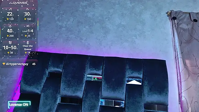 Luna sophya online show from September 29, 7:30 pm