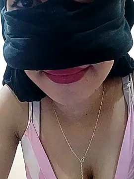 salma14 online show from October 15, 9:50 pm