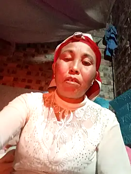 me-cute online show from December 14, 2:23 pm