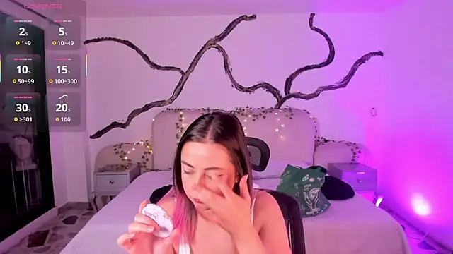 Snapshot of SarahCastro1_ chatting on September 13, 4:31 am SarahCastro1 online show from September 13, 4:31 am