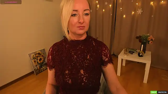 sexmom8 online show from December 17, 10:41 am