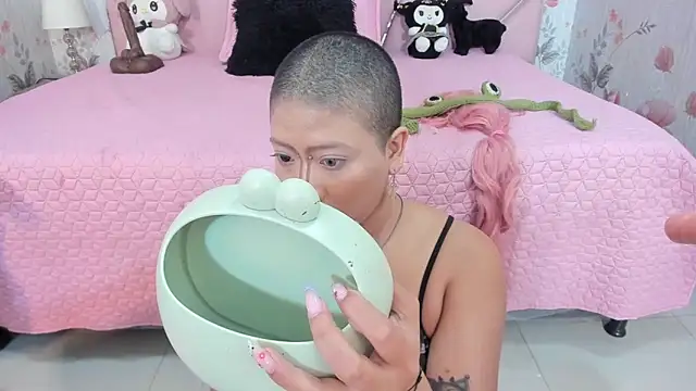 SafiroAgataaa online show from March 15, 2:57 am