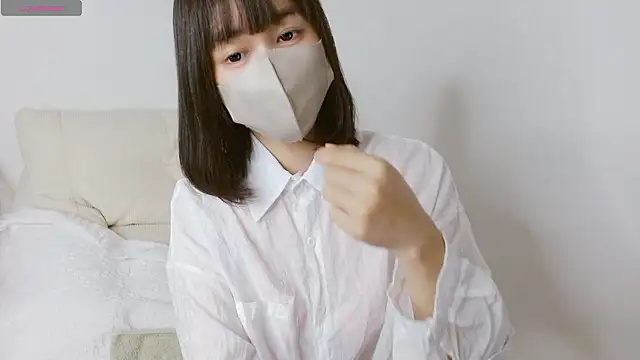 Snapshot of Zinzin_chan chatting on October 21, 5:55 am Zinzin chan online show from October 21, 5:55 am