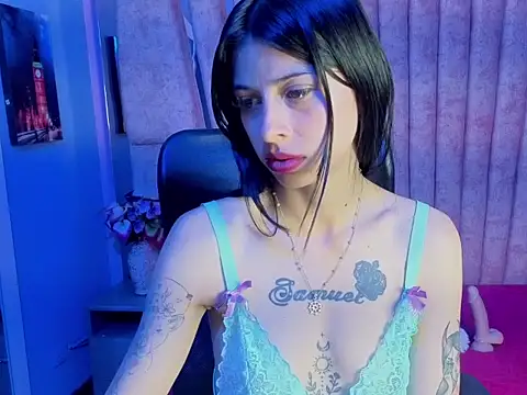 Snapshot of Dulce_Miaa_ chatting on September 18, 5:11 pm Dulce Miaa online show from September 18, 5:11 pm