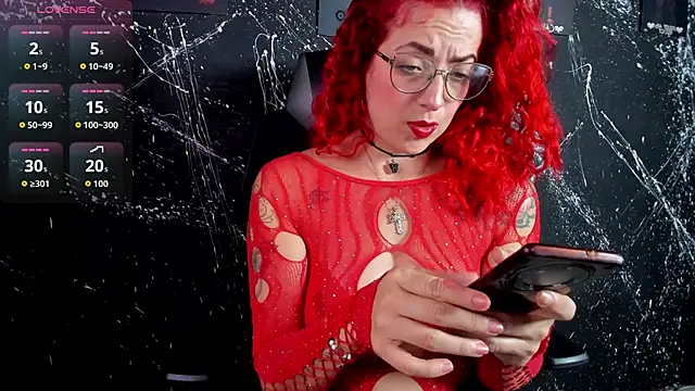 RoxanneStorm  online show from March 25, 4:39 am