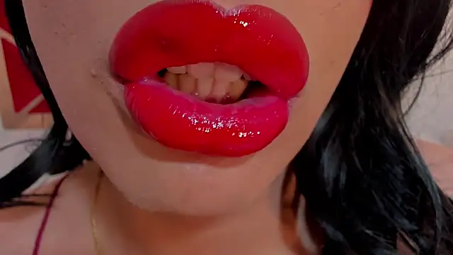 sweet Elizabeth online show from May 27, 1:19 pm
