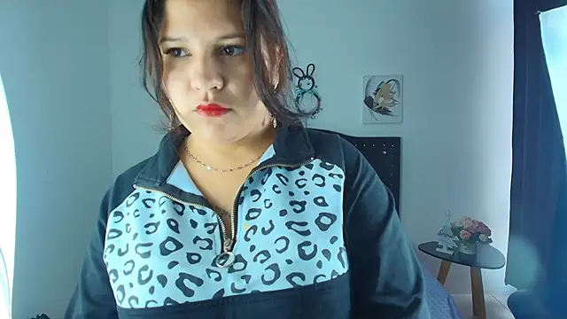 SammySmall F w online show from December 15, 9:42 pm