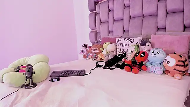 Camila Matinez  online show from February 11, 3:52 am