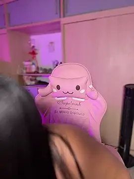 Emiily Moore1 online show from April 22, 11:02 pm