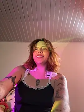 aliciia 23 online show from May 29, 9:24 pm