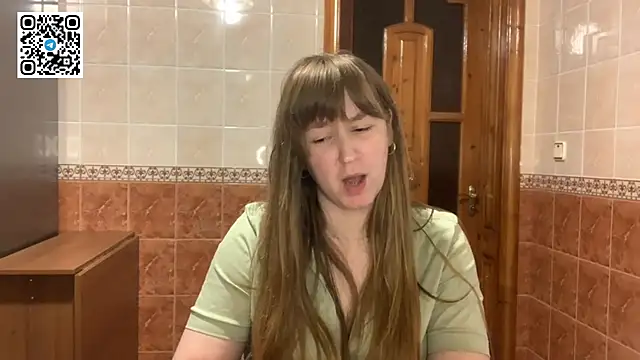 MaroonMoon  online show from November 14, 8:31 pm