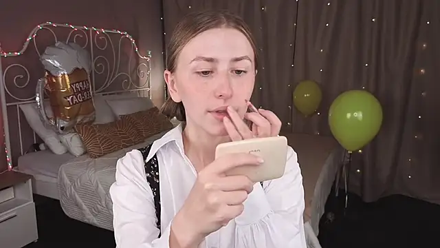 VesperaCeleste online show from September 25, 2:10 am