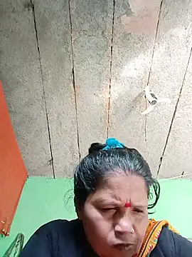 Manavi x online show from June 13, 4:32 am