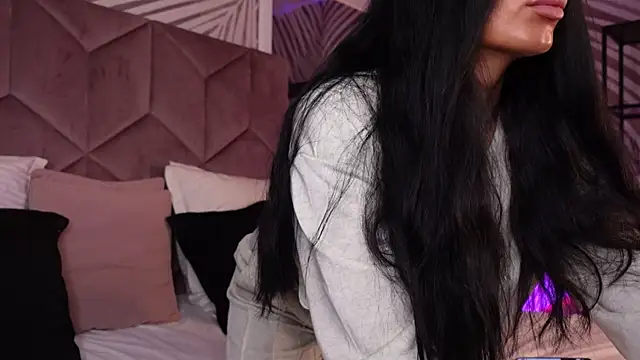 EvaRhea online show from May 18, 2:54 am