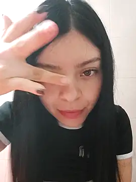 LunaJacobs online show from March 31, 11:38 pm