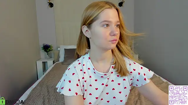 Brenda Puff online show from October 8, 7:46 am