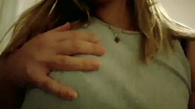 wonderalice31 online show from November 9, 8:38 pm