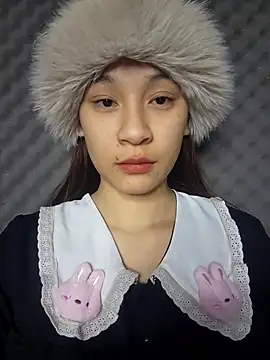 ChiecumBae online show from February 3, 8:30 am