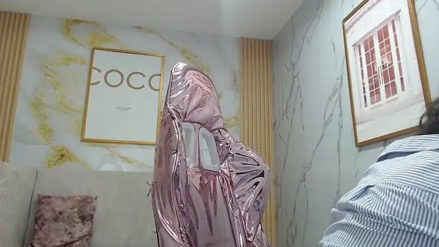 sara lopez s online show from September 16, 1:41 pm