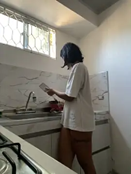 Amberdecolombia online show from January 17, 2:57 pm