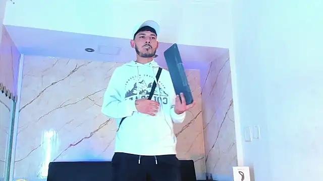 Golldens Dreamss online show from October 11, 8:22 pm