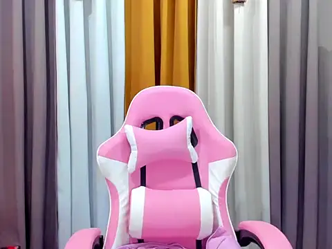 imallyoures69 online show from December 19, 9:12 am