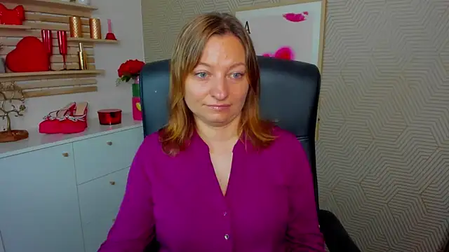 angelaSamt online show from June 11, 5:37 am