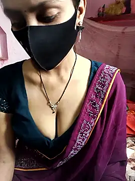 posewith online show from February 24, 7:29 am