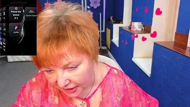 Kira Kenett online show from April 12, 5:16 pm