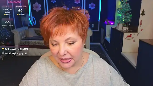 Kira Kenett online show from December 19, 2:31 pm