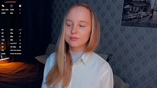 SoonMoor online show from September 26, 6:05 pm