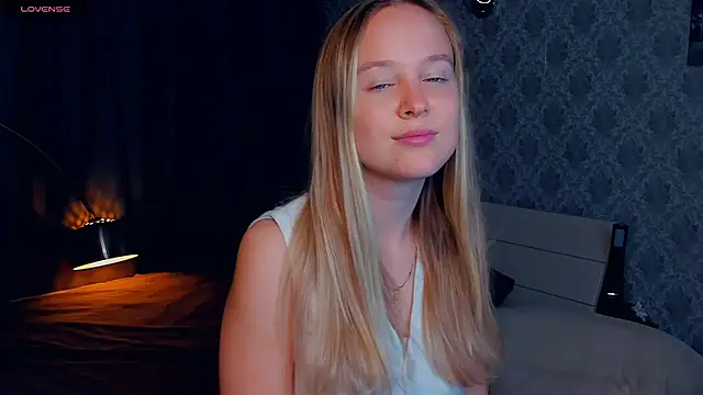 SoonMoor online show from September 14, 6:28 pm