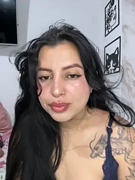 Snapshot of Emma_2903 chatting on October 11, 12:48 am Emma 2903 online show from October 11, 12:48 am