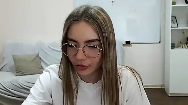 aSingleOne online show from October 29, 9:06 pm