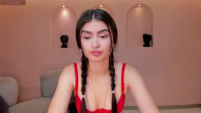 LucyWeiss  online show from September 18, 9:24 pm