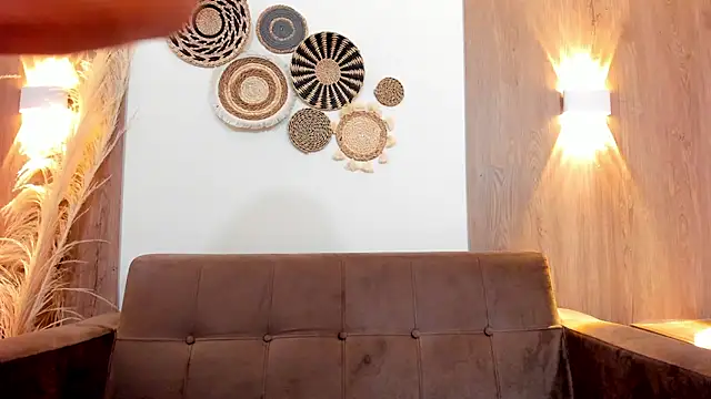 Parys Hot online show from November 22, 3:53 am